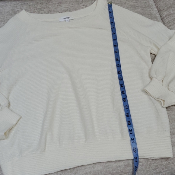 HashTag In Trend Ribbed Ballon Sleeve Pullover - Picture 7 of 7